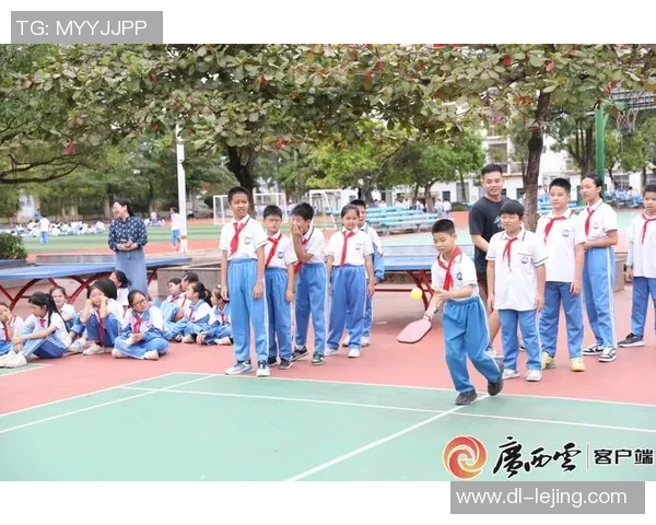 小学生体育课热身游戏推荐提升学生运动兴趣与团队合作能力的趣味活动